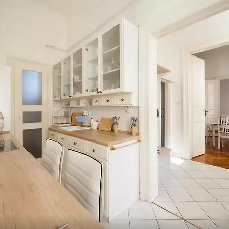 Apartament Jokai
